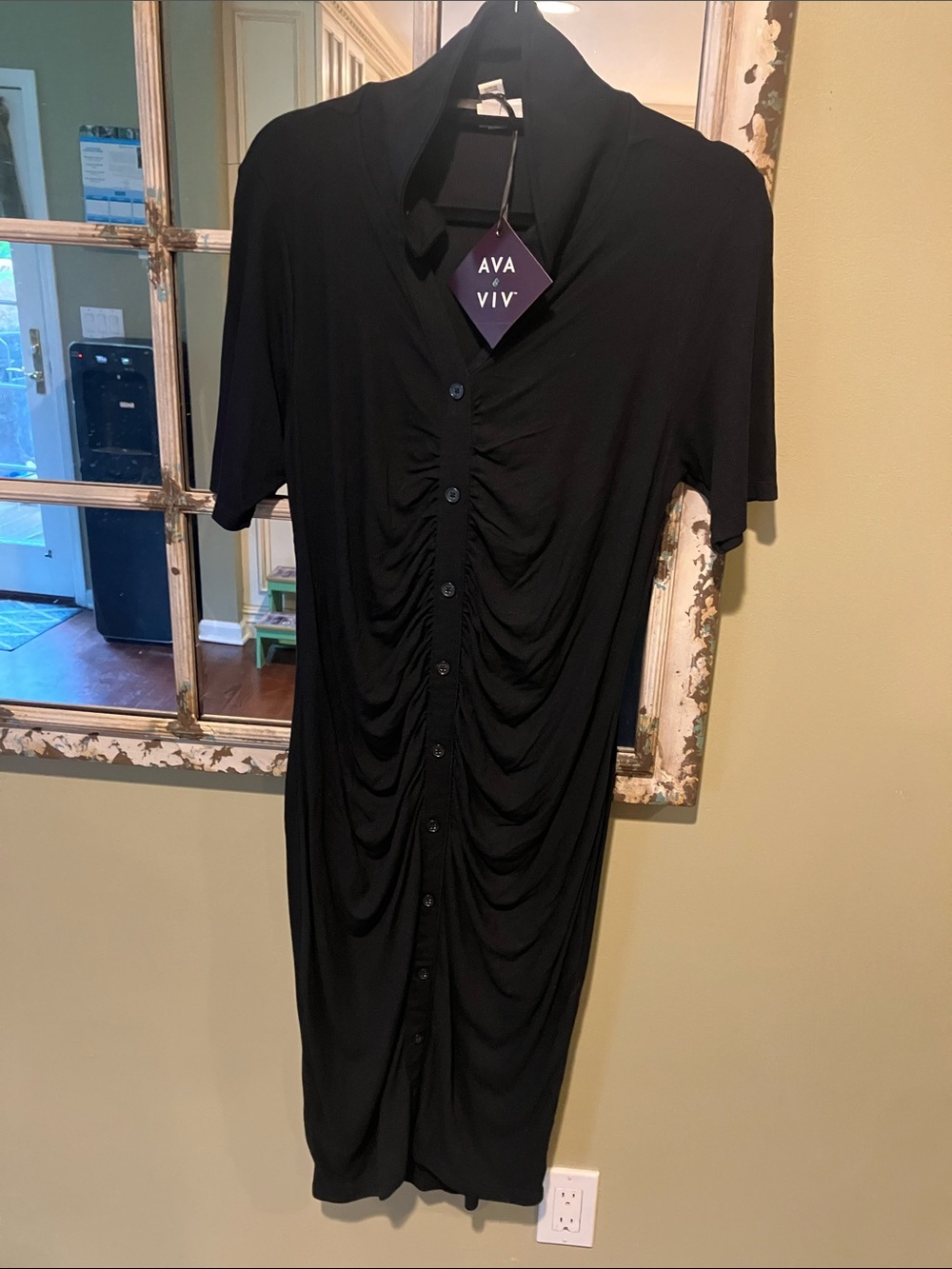 Ava & Viv Black Ruched Button-Front Midi Dress